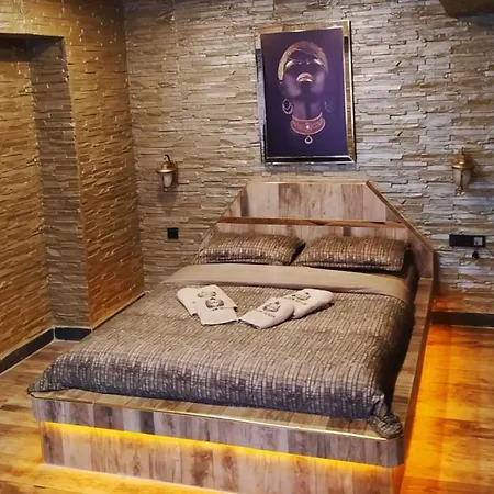 Lejlighedshotel Golden House